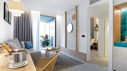 Family Room Pool View 